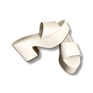 Wild Pair White Melborne Platform Sandals